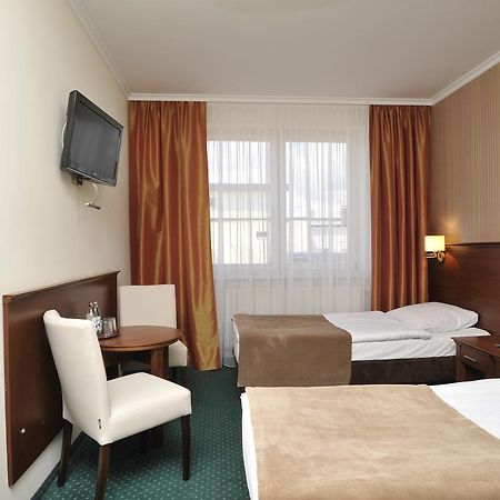 Hotel Lotos Woskrzenice Duze Exteriör bild
