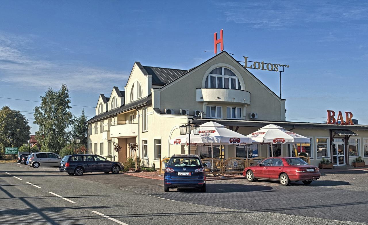 Hotel Lotos Woskrzenice Duze Exteriör bild