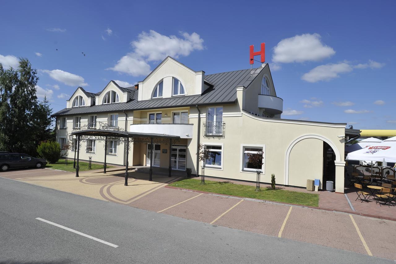 Hotel Lotos Woskrzenice Duze Exteriör bild